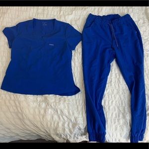 Medium Jaanuu scrubs